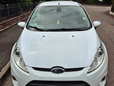 Gebraucht Ford Fiesta S 135 PS (99 kW) 2012 Weiß Kleinwagen