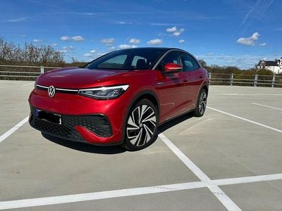 Begagnad VW ID.5 Pro Performance 150 kW (204 HK) 2023 Röd SUV