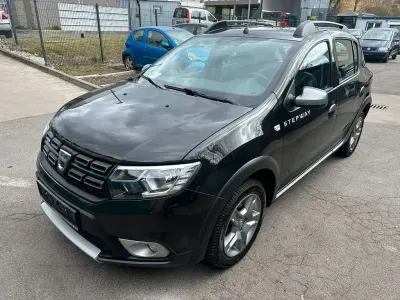 Gebraucht Dacia Sandero Stepway 90 PS (66 kW) 2021 Schwarz Limousine