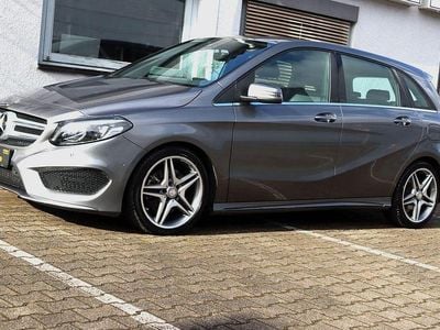 Gebraucht Mercedes B250 Sport 211 PS (155 kW) 2015 Grau Van / Kleinbus