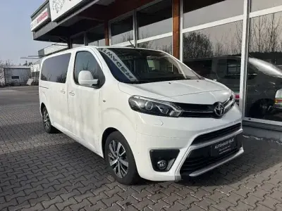 Gebraucht Toyota Proace Verso Executive 177 PS (130 kW) 2018 Weiß Kombi