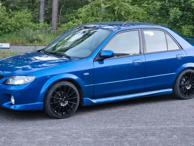 Gebraucht Mazda 323S Dynamic 98 PS (72 kW) 2002 Blau Limousine