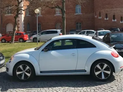 Gebraucht VW Beetle 200 PS (147 kW) 2012 Weiß Kleinwagen