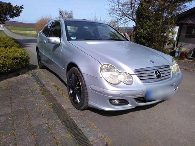 Second-hand Mercedes 200 163 CP (119 kW) 2004 Argintiu Cabrio