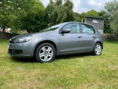 Gebraucht VW Golf VI 122 PS (89 kW) 2010 Silber Kleinwagen