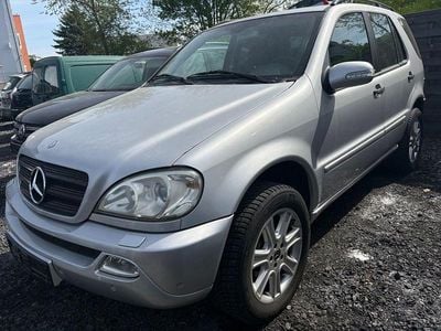 Second-hand Mercedes ML270 Edition 163 CP (119 kW) 2005 Argintiu SUV