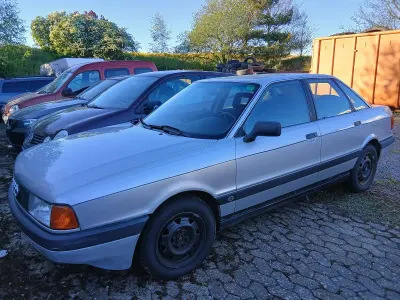 Gebraucht Audi 80 66 PS (48 kW) 1991 Silber Limousine