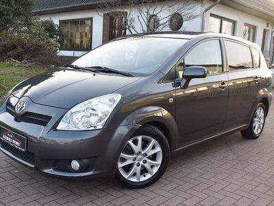 Gebraucht Toyota Corolla Verso Team 129 PS (94 kW) 2009 Grau Van / Kleinbus