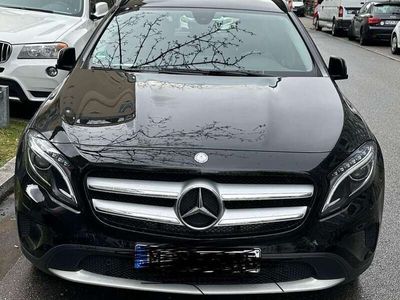 gebraucht Mercedes GLA220 CDI 4Matic 7G-DCT Style