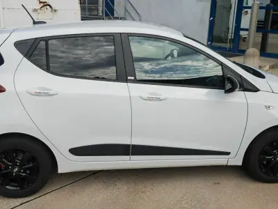 Gebraucht Hyundai i10 Passion Plus 67 PS (49 kW) 2018 Weiß Kleinwagen