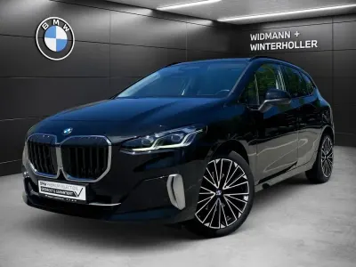 Gebraucht BMW 218 Active Tourer Luxury Line 136 PS (100 kW) 2025 Schwarz Van / Kleinbus