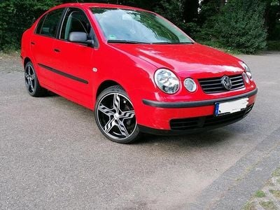 Gebraucht VW Polo 68 PS (50 kW) 2004 Rot Kleinwagen
