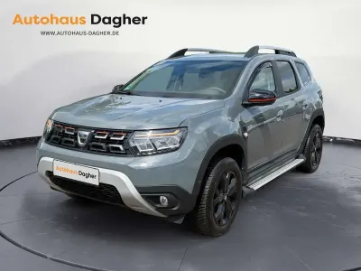 Używany Dacia Duster Extreme 150 KM (110 kW) 2023 Szary SUV