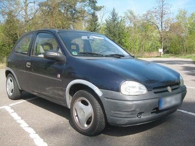 Second-hand Opel Corsa 60 CP (44 kW) 1994 Albastru Hatchback