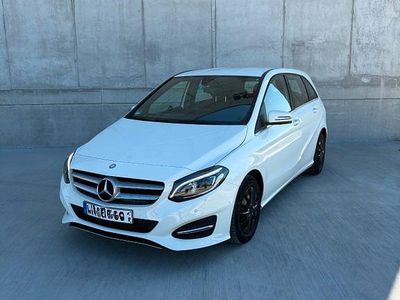 Usata Mercedes B180 109 CV (80 kW) 2016 Bianco Monovolume