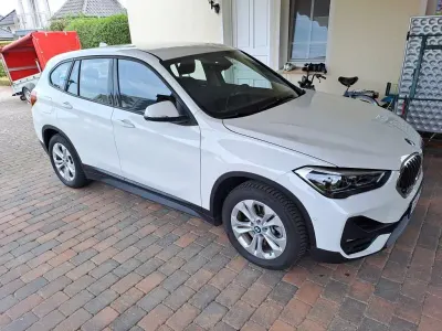 Gebraucht BMW X1 Sport Line 150 PS (110 kW) 2021 Weiß SUV