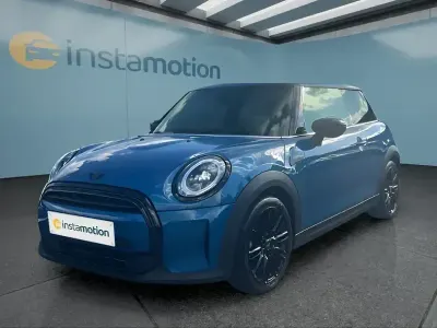 Gebraucht Mini Cooper Classic 136 PS (100 kW) 2021 Blau Kleinwagen
