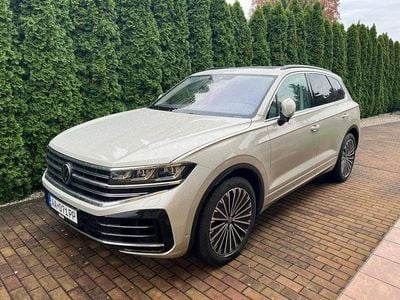 Gebraucht VW Touareg 381 PS (280 kW) 2024 Beige SUV