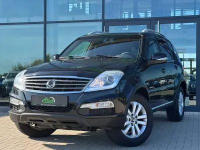 Gebraucht SsangYong Rexton Sapphire 155 PS (114 kW) 2015 Schwarz SUV