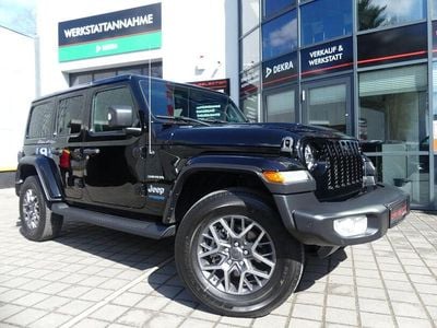 Second-hand Jeep Wrangler Unlimited Sahara 381 CP (280 kW) 2022 Negru SUV