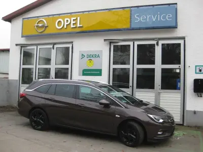 Gebraucht Opel Astra Active 150 PS (110 kW) 2018 Braun Kombi