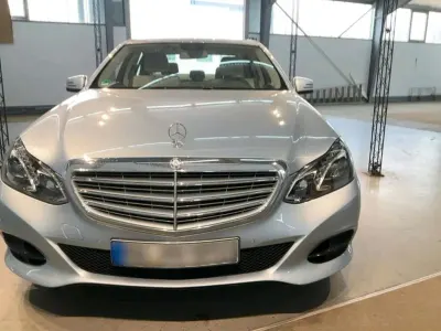 Gebraucht Mercedes E200 184 PS (135 kW) 2014 Silber Limousine