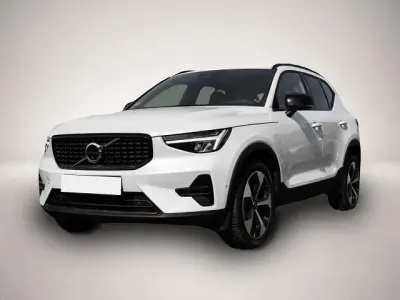 Gebraucht Volvo XC40 Plus 197 PS (144 kW) 2023 Weiß SUV