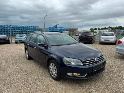 Gebraucht VW Passat Trendline 122 PS (89 kW) 2011 Blau Kombi
