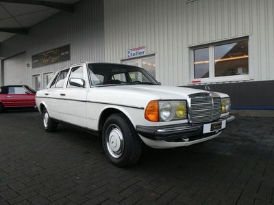gebraucht Mercedes 200 (W123), Originalzustand