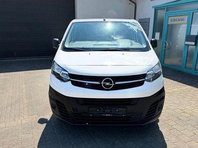 Gebraucht Opel Vivaro Selection 122 PS (89 kW) 2020 Weiß Van / Kleinbus