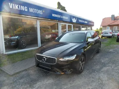 Gebraucht Volvo V90 R-Design 190 PS (139 kW) 2019 Onyx black / metallic Kombi