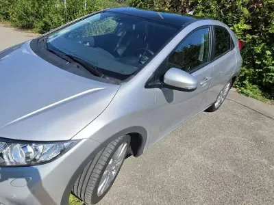 Gebraucht Honda Civic Executive 140 PS (102 kW) 2012 Silber Kombi