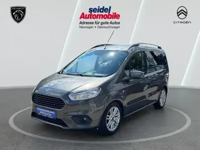 Gebraucht Ford Tourneo Courier Titanium 101 PS (74 kW) 2021 Grau Van / Kleinbus
