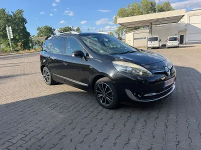 Gebraucht Renault Scénic III Bose Edition 132 PS (97 kW) 2013 Schwarz Limousine