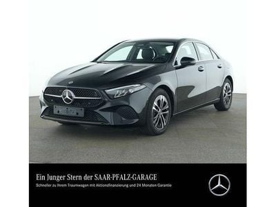 Lack kosmosschwarz Gebraucht 2024 Mercedes A180 Progressive Limousine | 31.750 € (Etwas zu teuer)