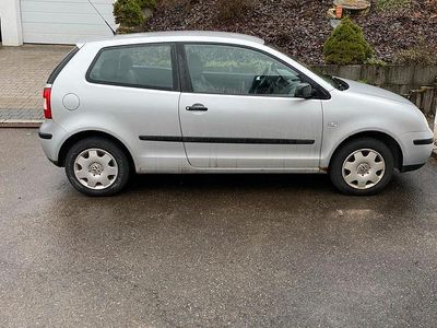 Gebraucht VW Polo 54 PS (39 kW) 2004 Grau Kleinwagen