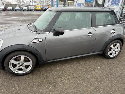 Grau Gebraucht 2007 Mini Cooper S Chili Kleinwagen | 5.700 € (Teuer)