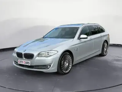 Gebraucht BMW 530 Sport Line 258 PS (189 kW) 2011 Silber Kombi