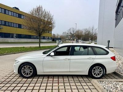 Gebraucht BMW 320 Sport Line 184 PS (135 kW) 2013 Weiß Kombi