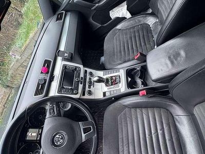 Gebraucht VW Passat Highline 140 PS (102 kW) 2012 Grau Kombi