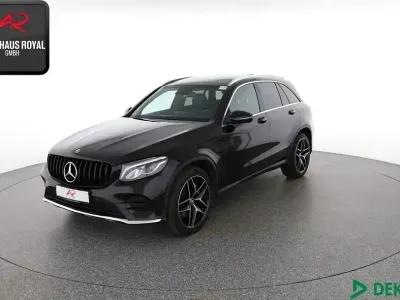 Używany Mercedes GLC250 AMG 204 KM (150 kW) 2019 Czarny SUV