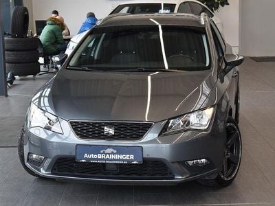 Grau Gebraucht 2017 Seat Leon ST Style Kombi | 11.550 € (Fairer Preis)