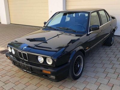 Gebraucht BMW 320 192 PS (141 kW) 1989 Schwarz metallic Limousine
