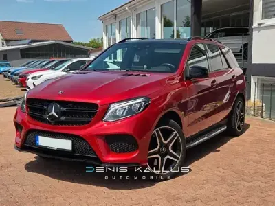 Gebraucht Mercedes GLE400 AMG line 333 PS (244 kW) 2016 Rot SUV