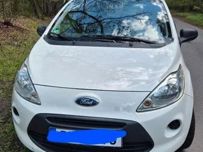 Gebraucht Ford Ka Trend 69 PS (50 kW) 2012 Weiß Kleinwagen