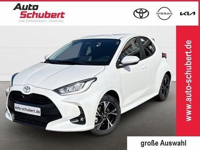 Neu Toyota Yaris Hybrid 116 PS (85 kW) 2026 Weiss Kleinwagen