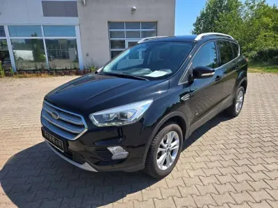 Gebraucht Ford Kuga Titanium 182 PS (133 kW) 2017 Schwarz SUV