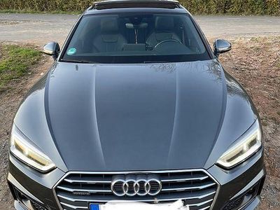 Grau Gebraucht 2017 Audi A5 Sportback Sport Kleinwagen | 22.200 € (Teuer)
