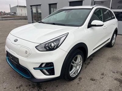 Weiß Gebraucht 2020 Kia e-Niro SUV | 12.614 € (Fairer Preis)