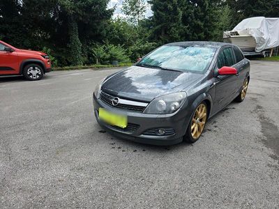Opel Astra GTC